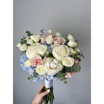 Gentle letter ( Bridal,Bridesmaid bouquets )